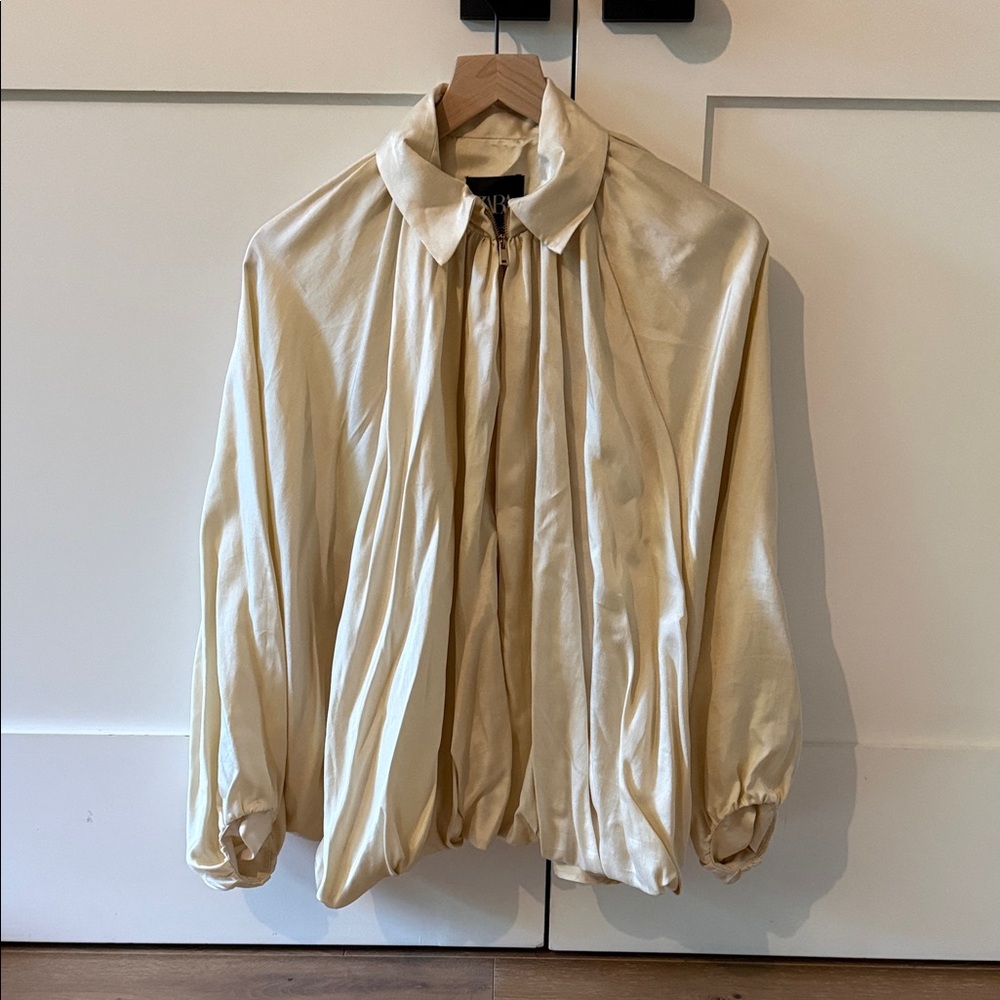 Zara Cream Satin Zip-Front Women's Baloon Jacket
